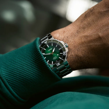 Aquis Date Calibre 400 40077694157MB