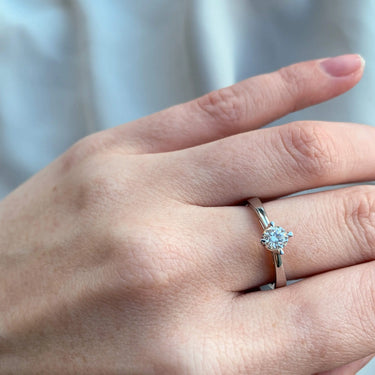 Crown Ring 0,50 ct. - 14 kt. Guld fra Mads Z Crown