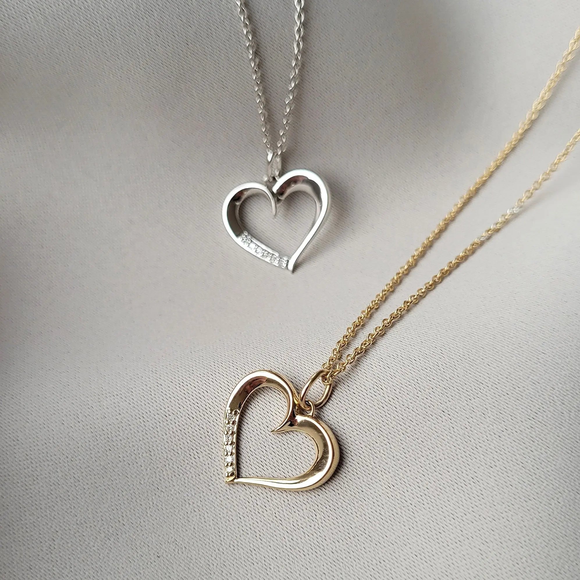 Hjerte  0,03 H-W/SI 8 kt.m/ sølvkæde fra Scrouples Jewellery