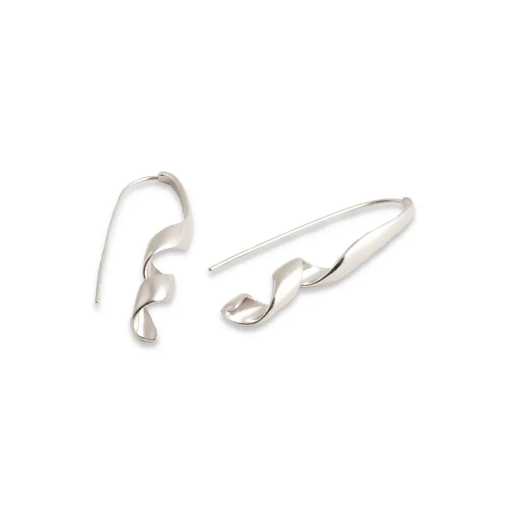 Twisted Long ørering - Sølv fra Lush Lush Jewelry