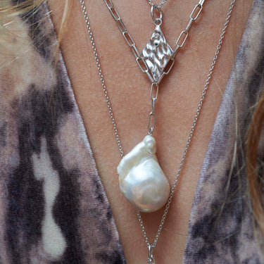 Baroque vedhæng - Sølv fra Lush Lush Jewelry