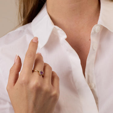 Ring med lyserødt hjerte