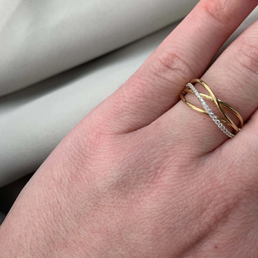 Ring m. zirkoner - 8 kt. Guld fra Scrouples Jewellery