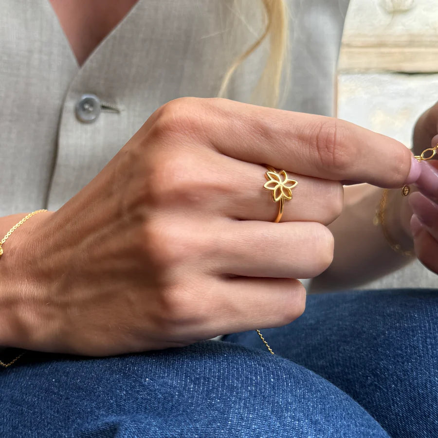 Nigella Ring - Forgyldt Sølv fra Izabel Camille