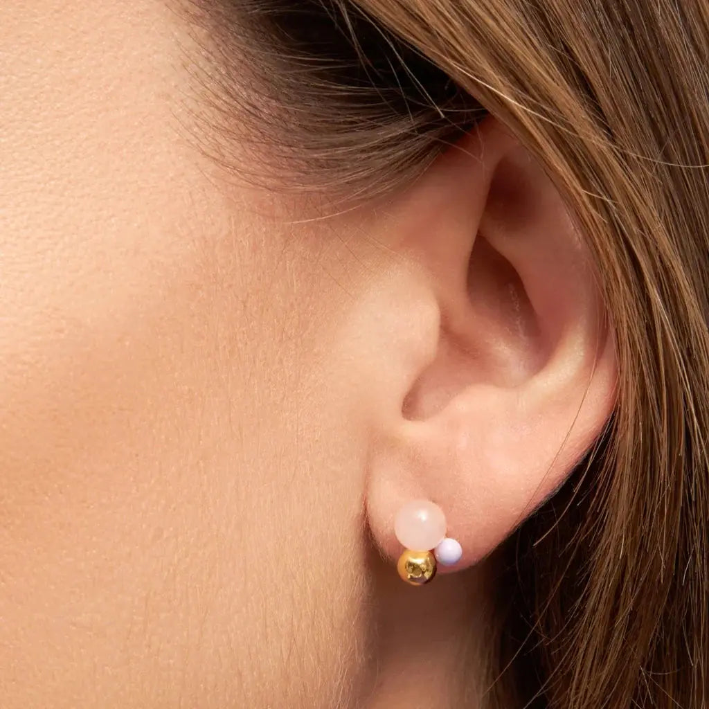 Bouquet Rose Quartz Ørering - Forgyldt Messing fra LULU Copenhagen