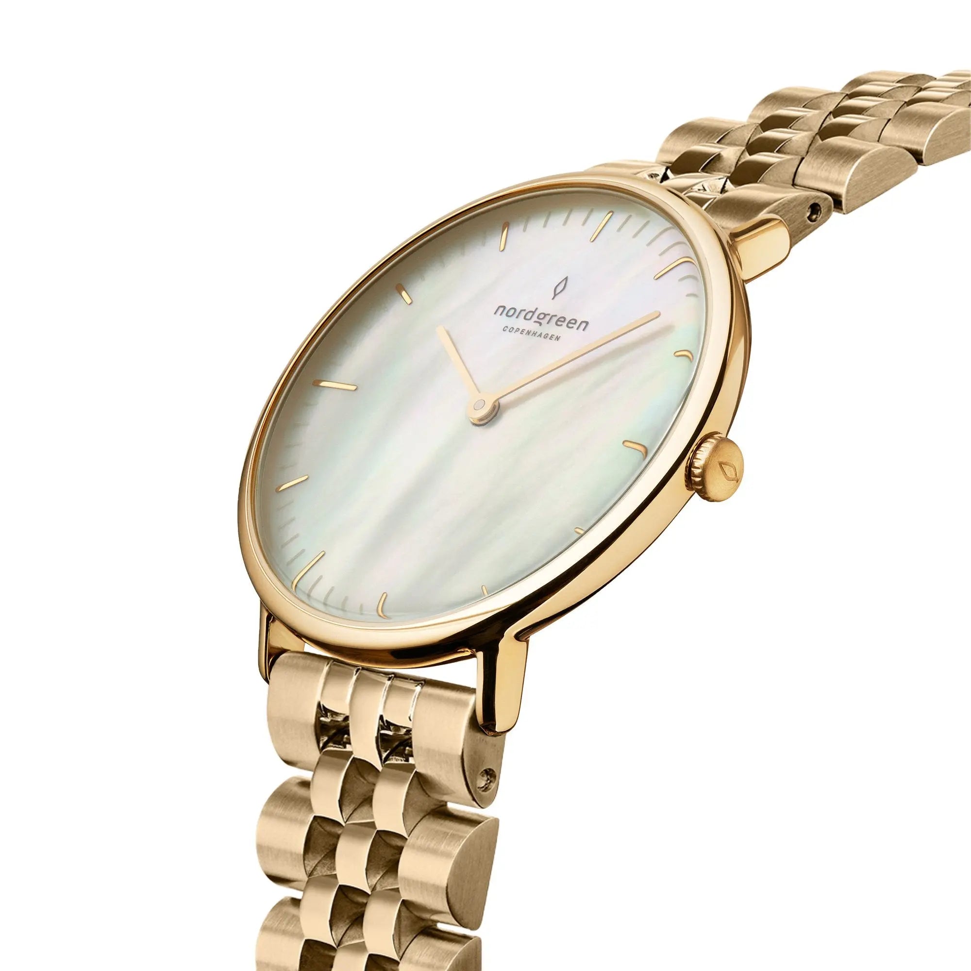 NativeR // 28mm // Gold // Gold 5-Link // Mother of Pearl Di fra Nordgreen